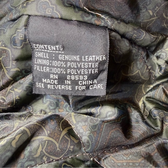 Members Only Black Leather Bomber Jacket - Picture 9 of 11